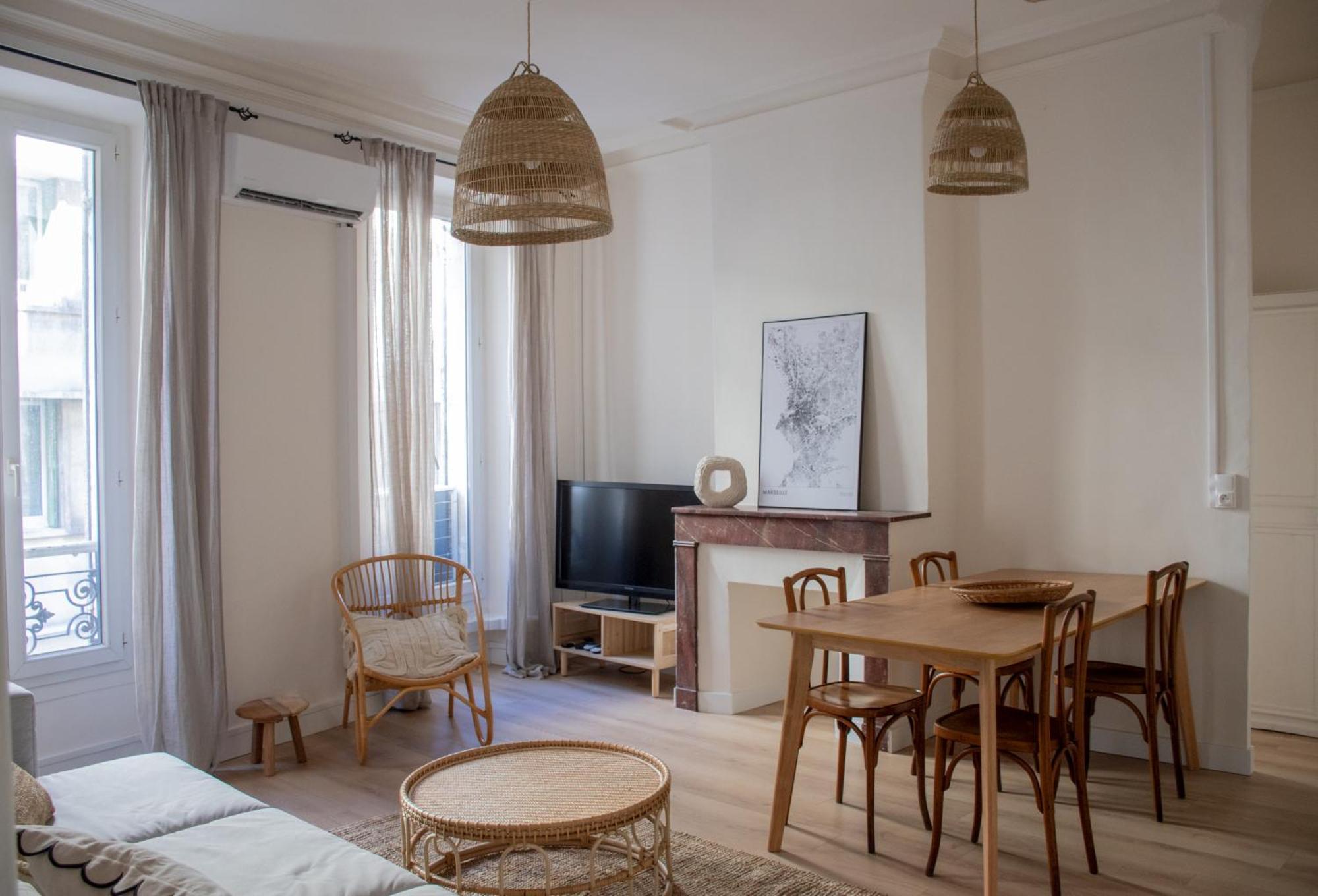 Cozy Flat Fully Renovated By Interior Designer Apartment Marseille Bagian luar foto